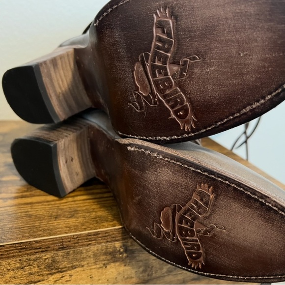 Freebird Coal Gray And Brown Boots 11 - Picture 13 of 13